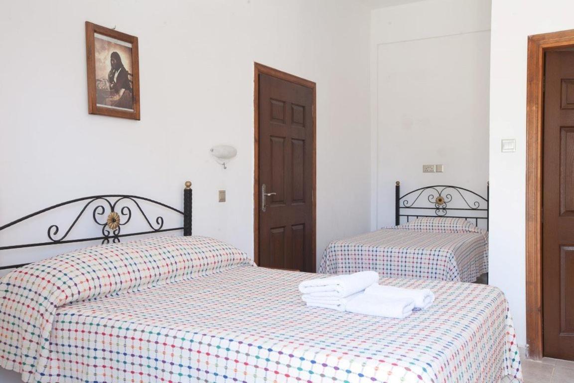 Glaro Garden Hotel Agia Trias Exterior foto